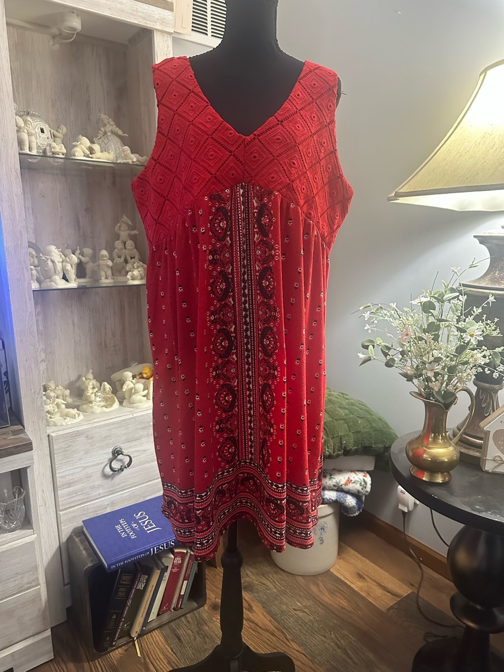 Absolutely Famous Red Sleeveless V-Neck Midi Dress